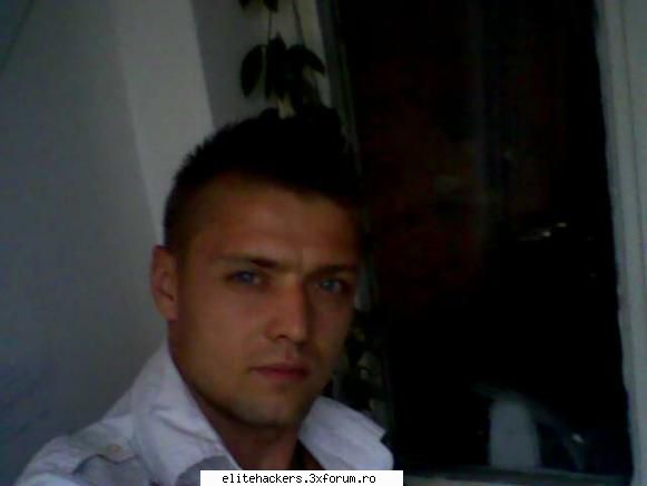 sunt tony si de ceva timp m'am sa zic asa :p) cu asta numit pc,si mai ales cu sa ajung macar 10% cat